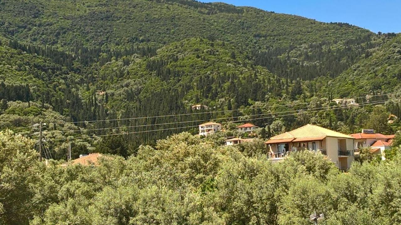 Villa Hospitality Никиана Екстериор снимка
