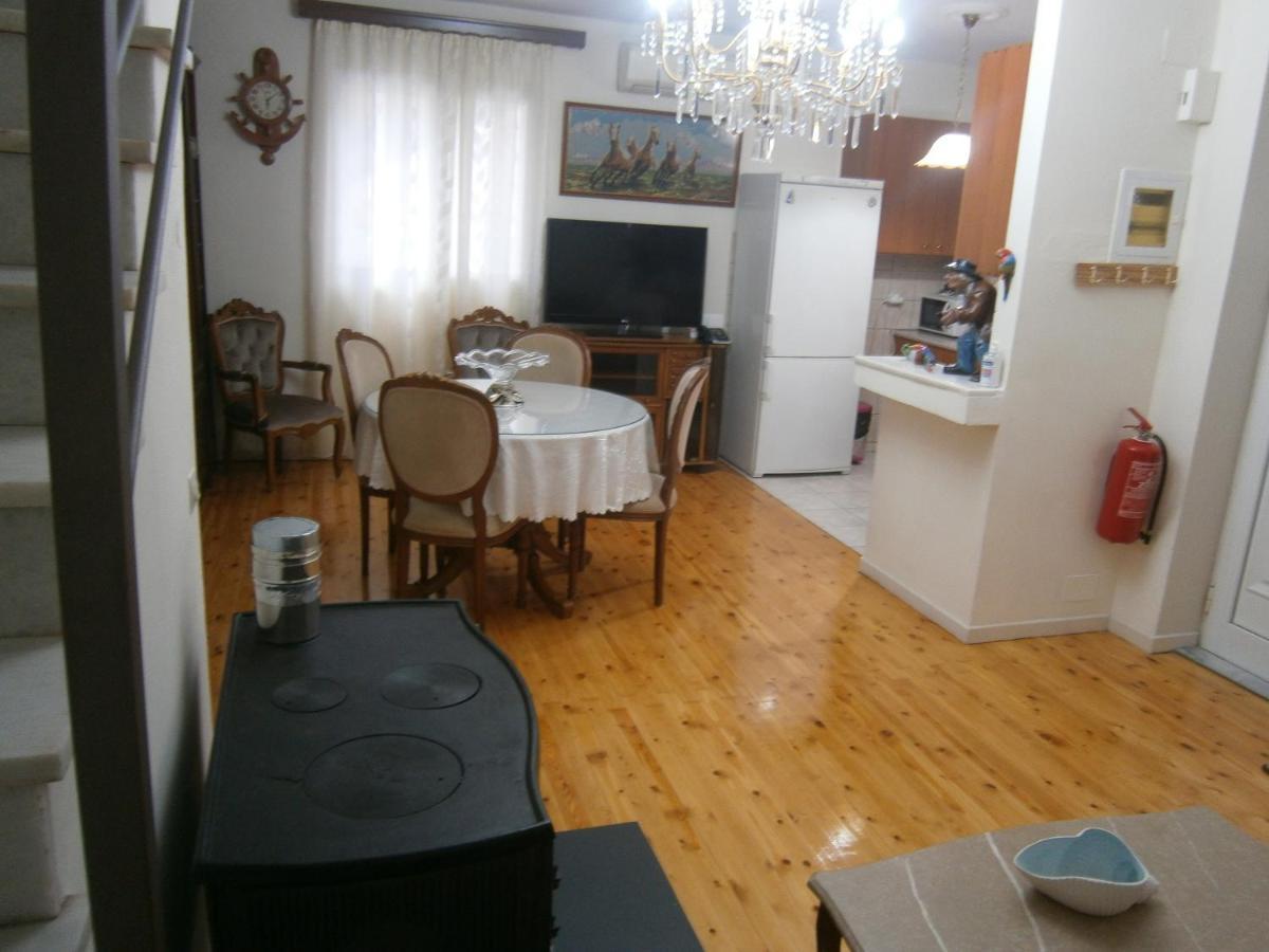 Villa Hospitality Никиана Екстериор снимка
